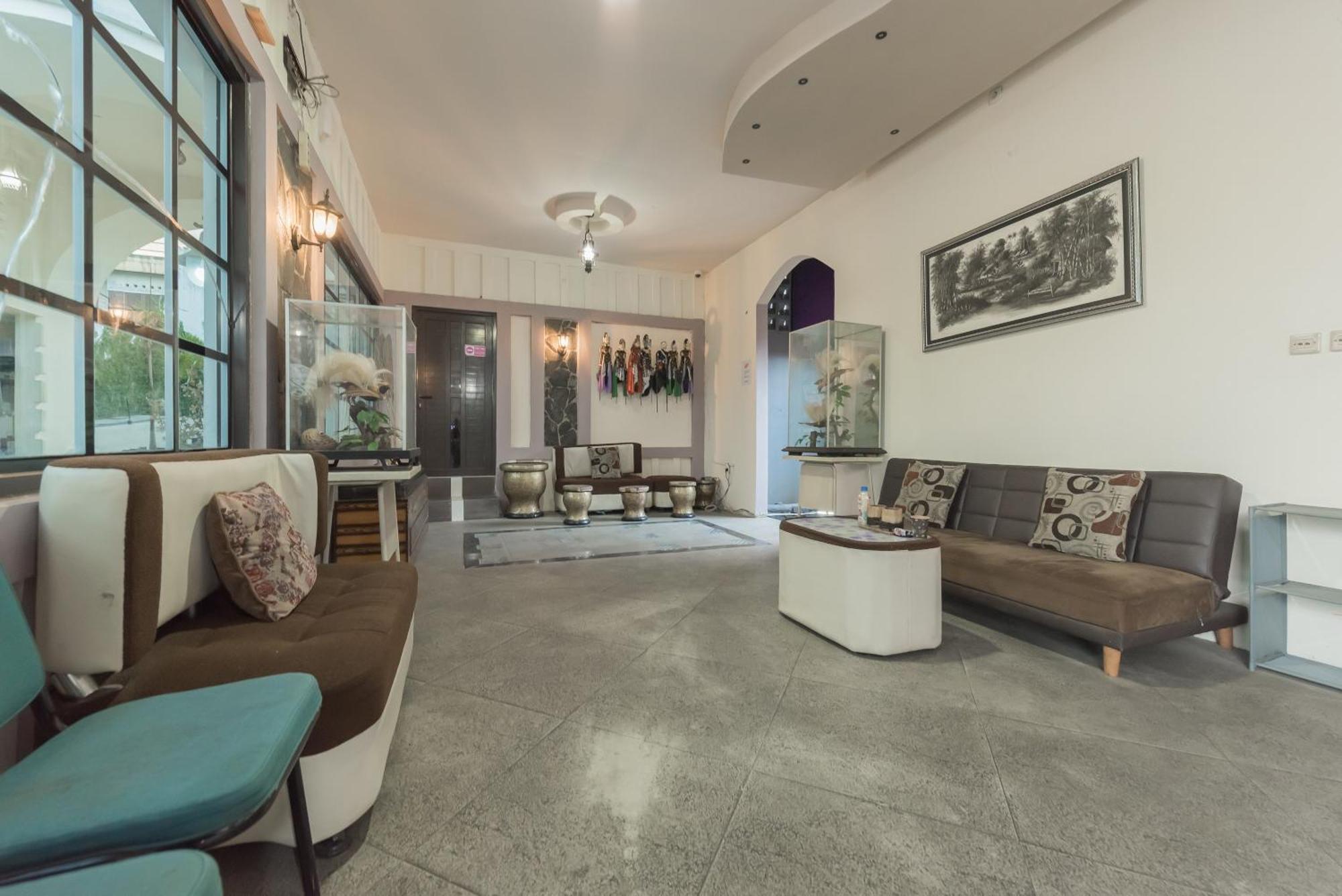 Urbanview Hotel Cianjur City Park By Reddoorz Exteriör bild